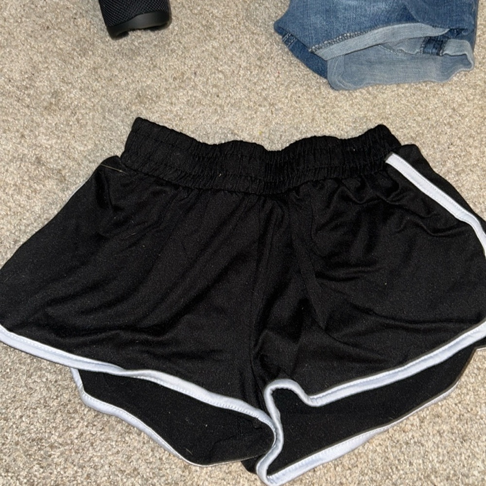 black and white comfy shorts